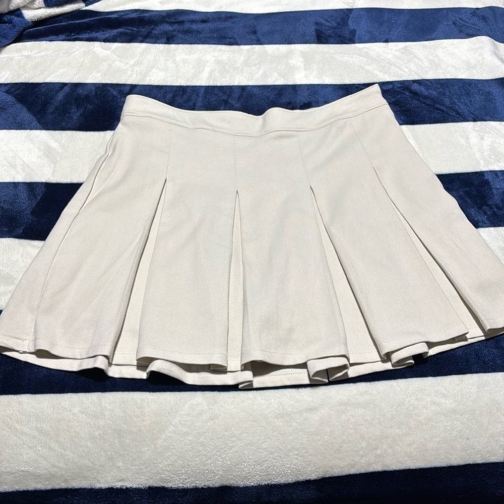NWT Hollister Skirt 🌼